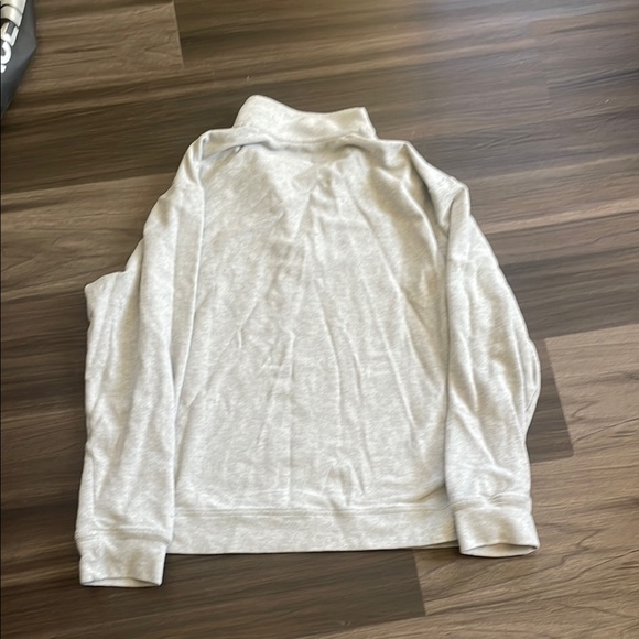 Vineyard Vines Men's Gray Quarter-Zip Sweater - Picture 3 of 4